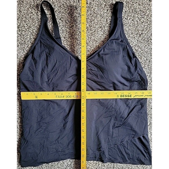 Lands End (L) D Cup  14-16 Black Swim Top Women's Solid Tulip Hem Padded S118 - Picture 3 of 7